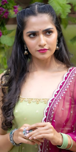 The-rising-star-who-s-redefining-style-and-poise The-rising-star-who-s-redefining-style-and-poise