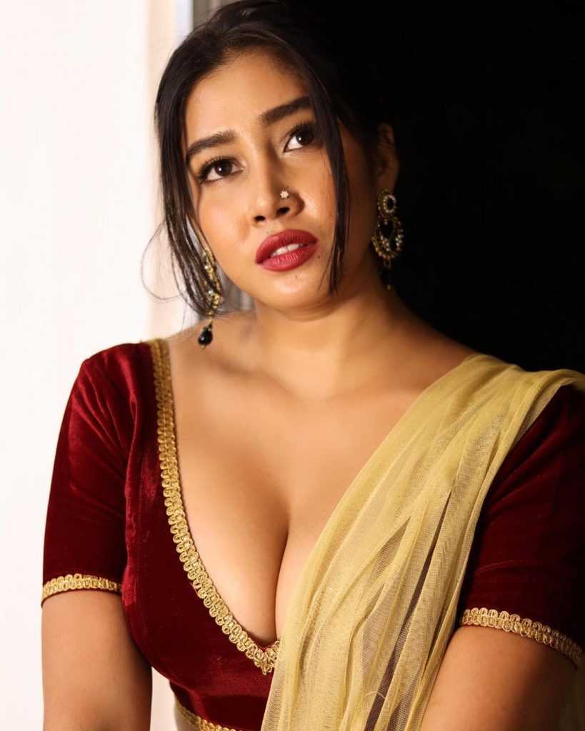 Teej-Gao-Sofia-Ansari-Latest-Hot-Pictures-819x1024.jpg