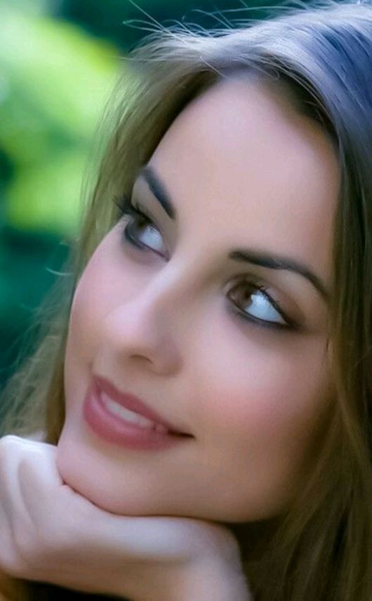 Guddi-cute-4b077095439e3eea17c44a08558baf12.jpg