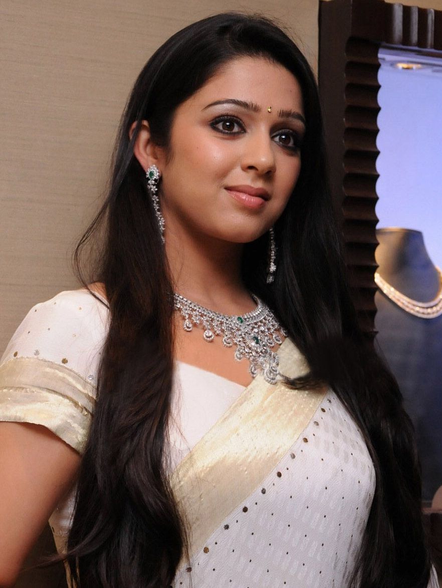Teej-MIL-charmy-kaur-102219.jpg
